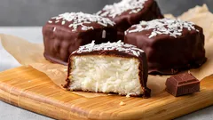 Domáci dezert „Bounty“ bez pridaného cukru – jednoduchý a chutný recept pre tých, ktorí dbajú o svoju postavu